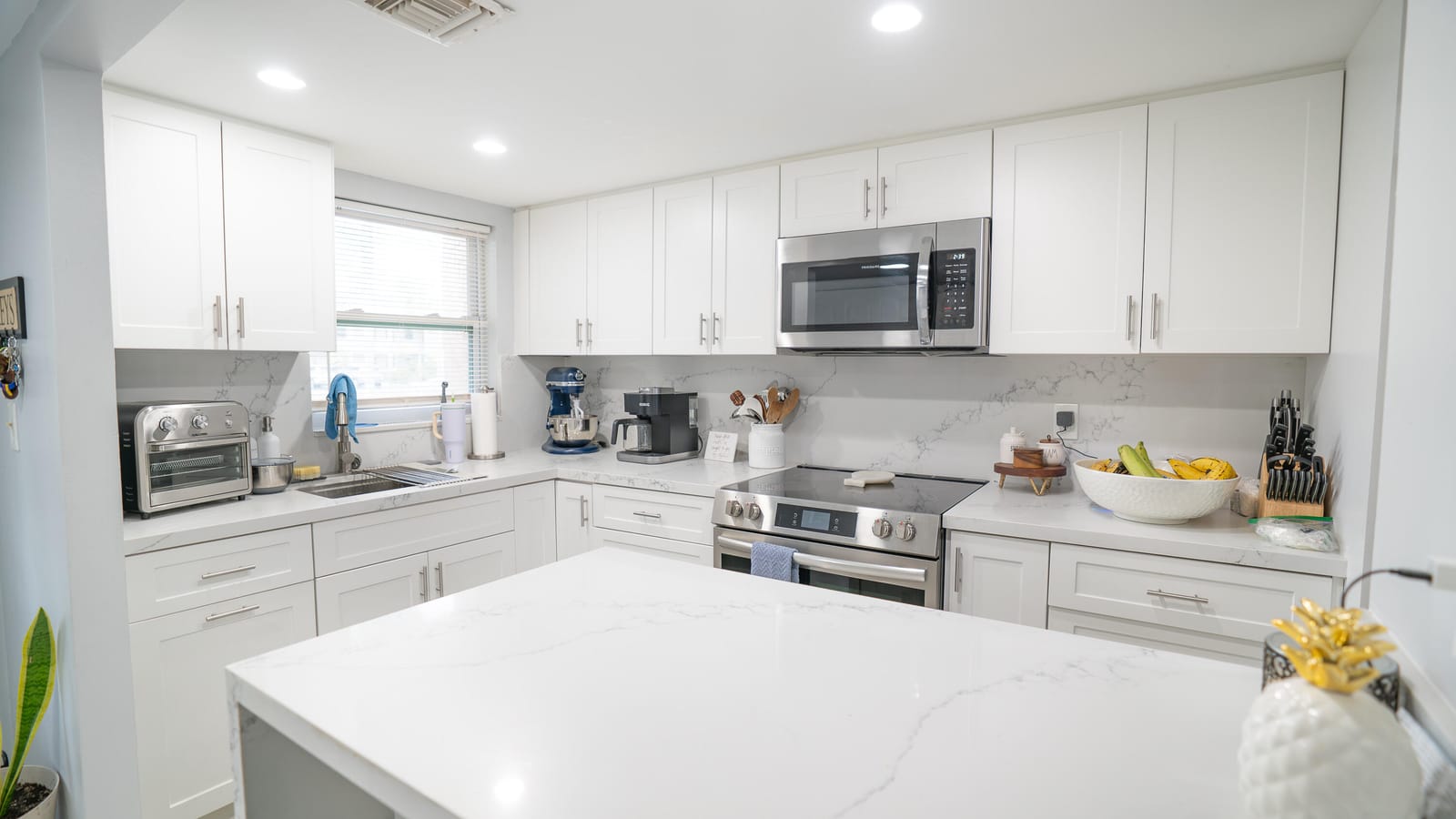 8285 Sunrise Lakes Boulevard 110 — photo 3