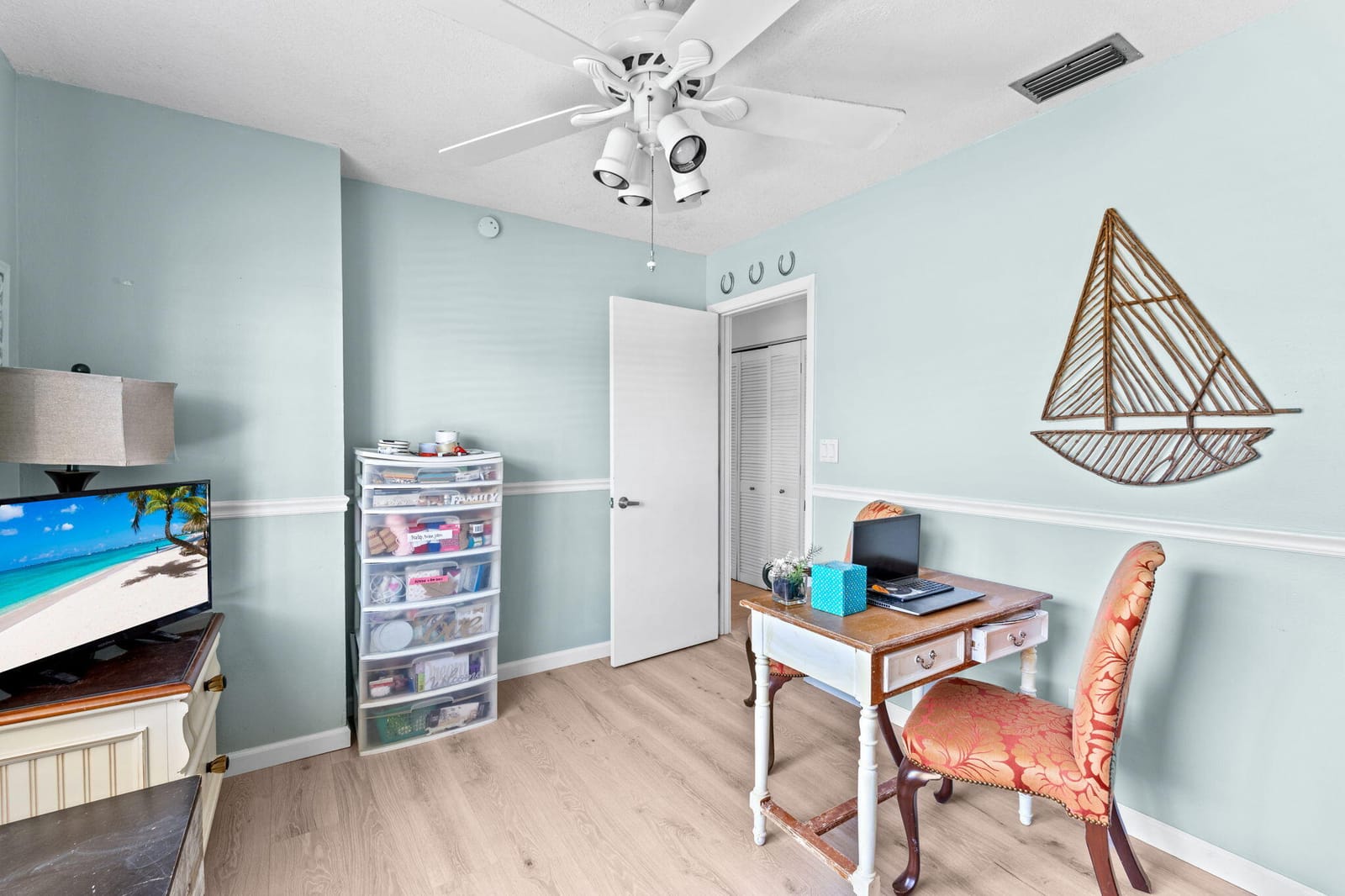 40 Seminole Court E, Royal Palm Beach, FL 33411 photo 18