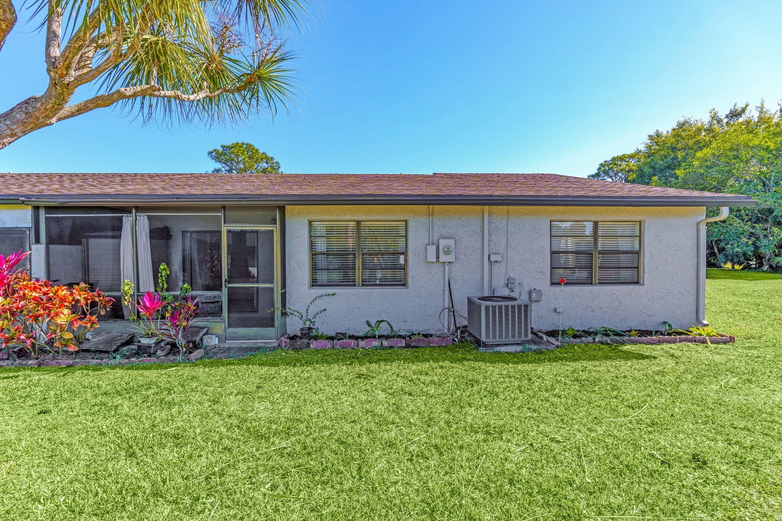 40 Seminole Court E, Royal Palm Beach, FL 33411 photo 22
