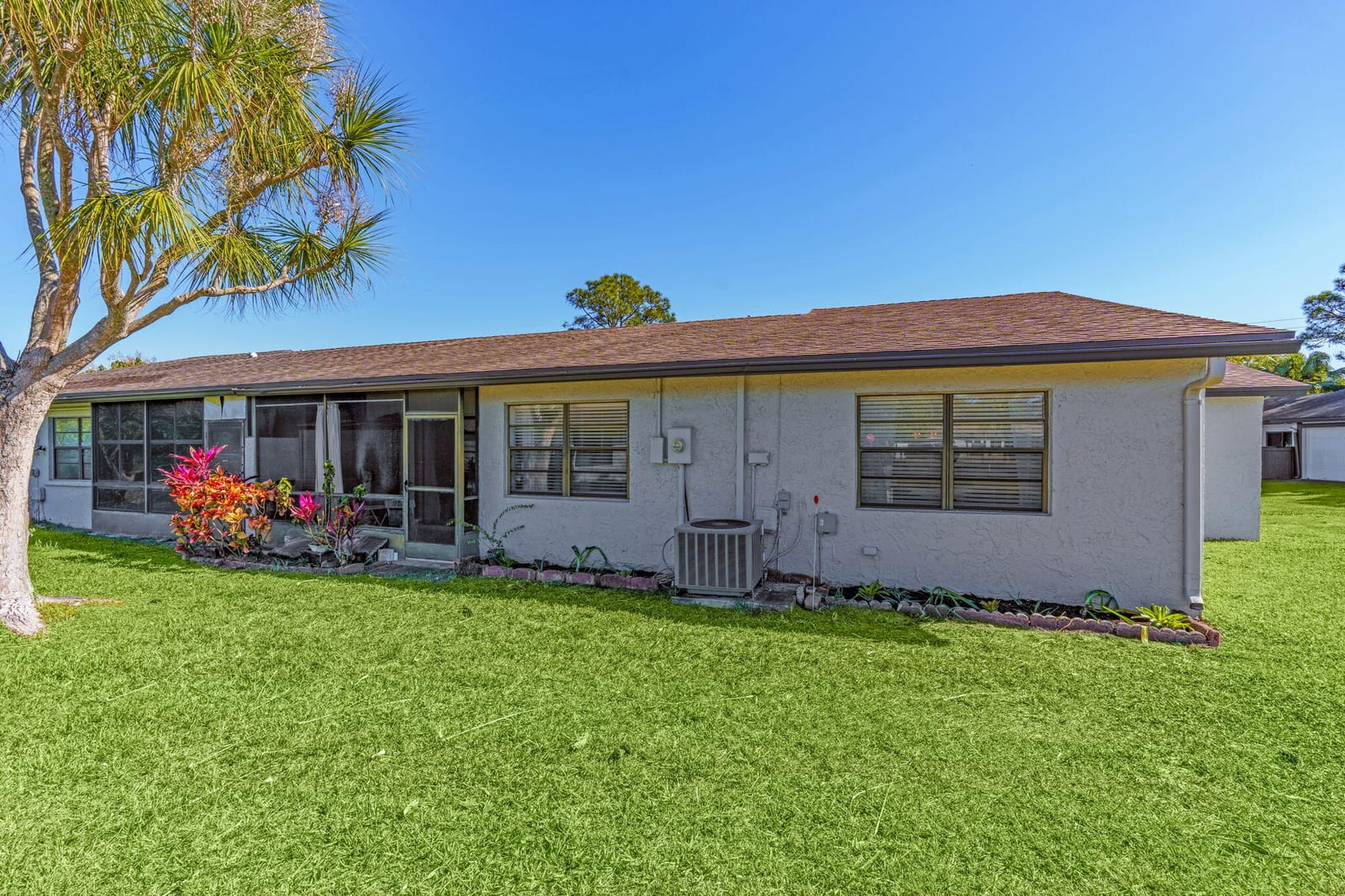 40 Seminole Court E, Royal Palm Beach, FL 33411 photo 23