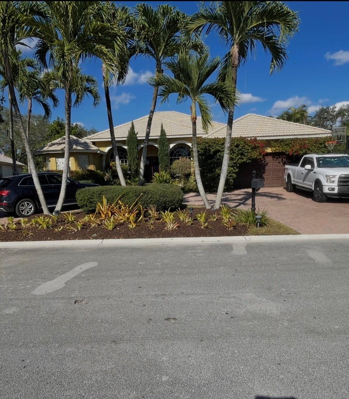 5175 NW 57th Drive, Coral Springs, FL 33067
