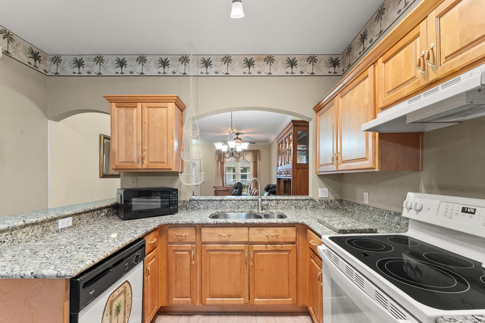 579 NW San Remo Circle — photo 11