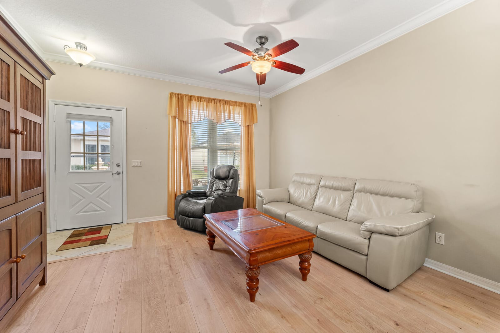 579 NW San Remo Circle — photo 5