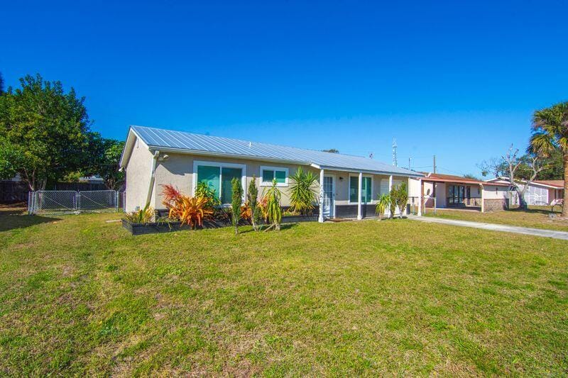 918 Schumann Drive, Sebastian, FL 32958
