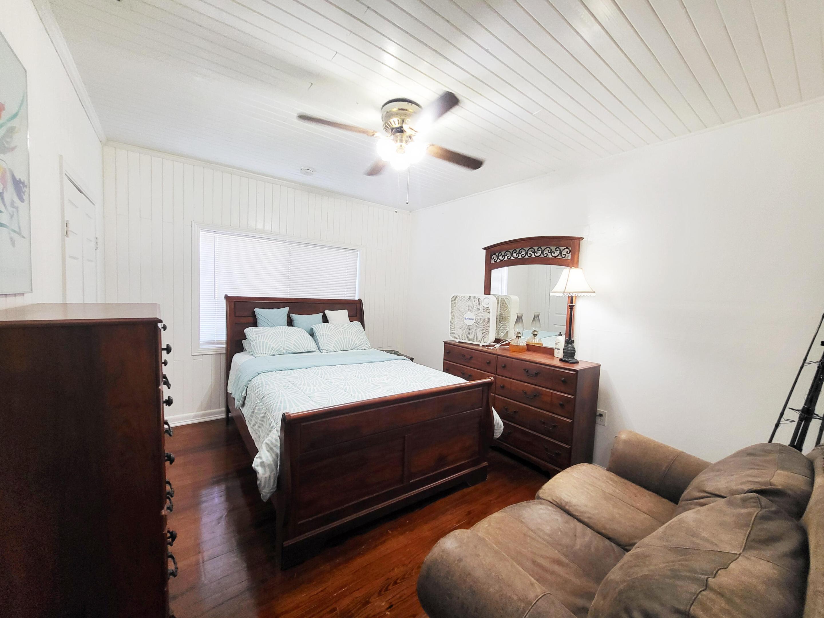203 Melton Drive — photo 12