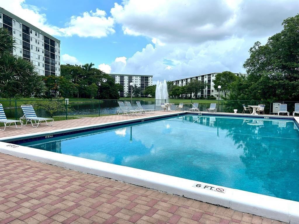 2304 S Cypress Bend Drive 615, Pompano Beach, FL 33069 photo 19