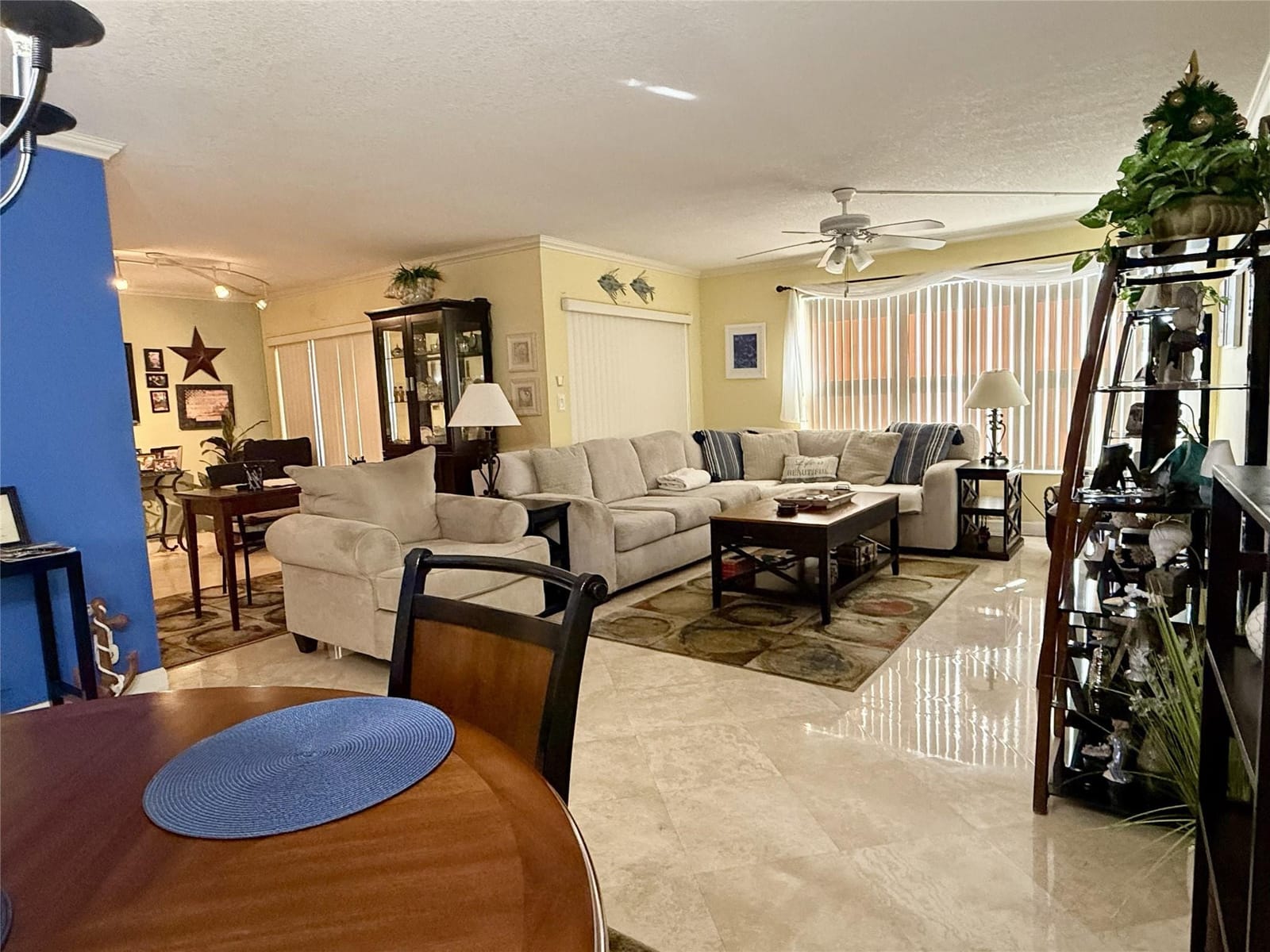 2304 S Cypress Bend Drive 615 — photo 4