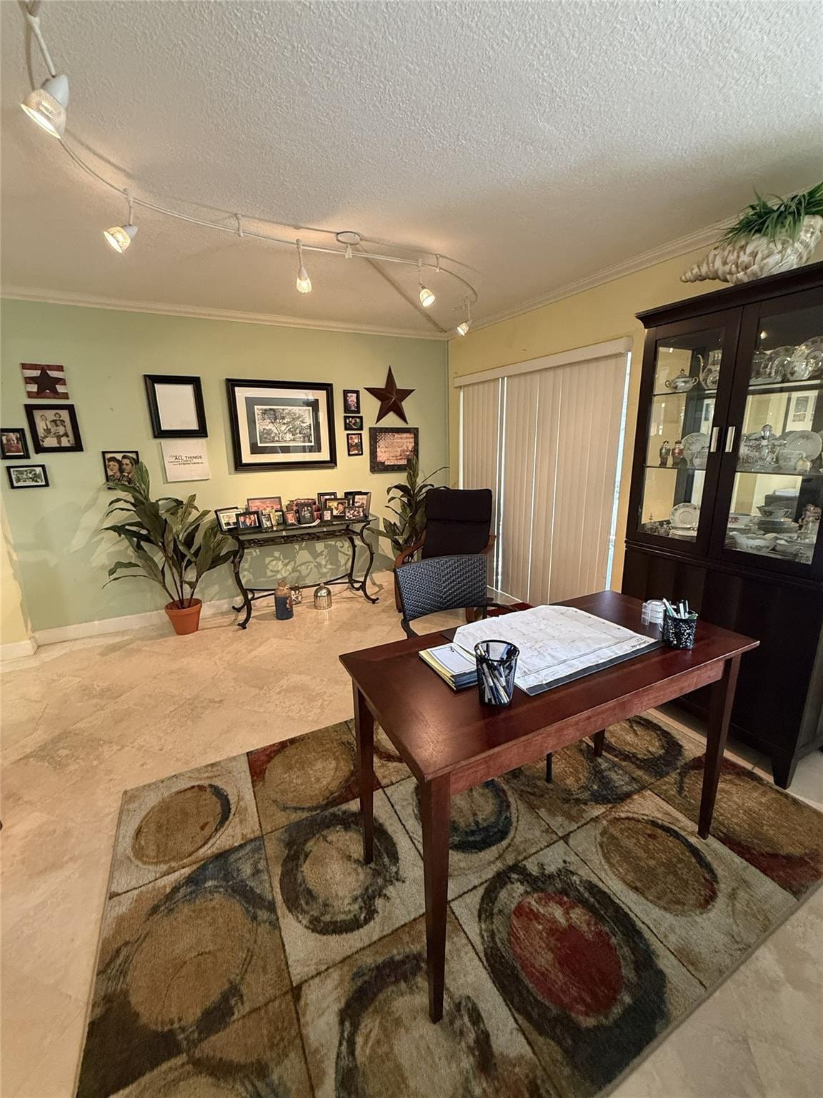 2304 S Cypress Bend Drive 615 — photo 6