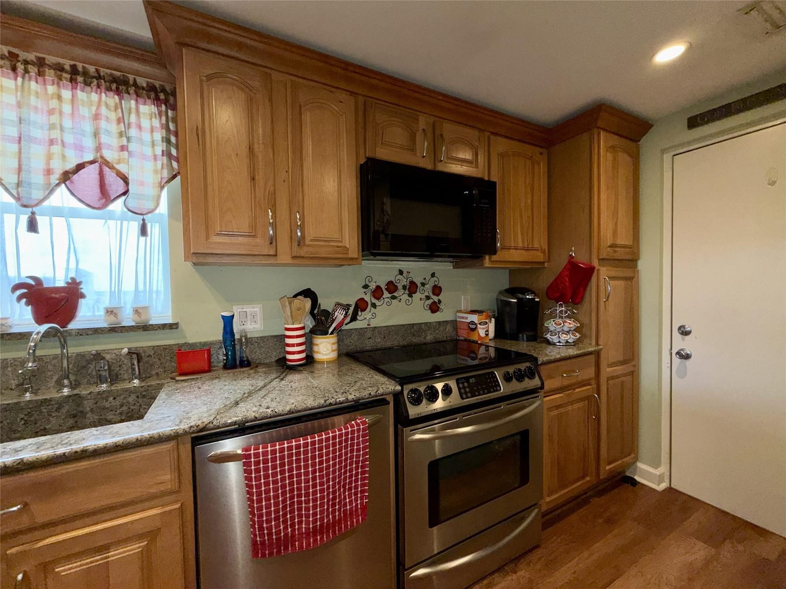 2304 S Cypress Bend Drive 615 — photo 9