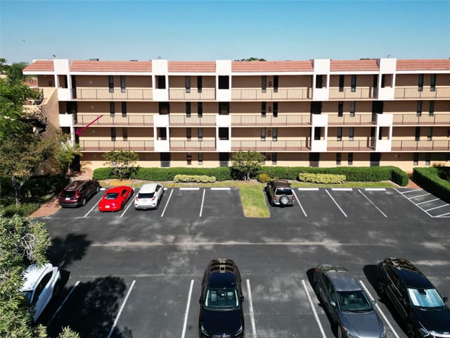 6524 Coral Lake Drive 212, sold in Coral Gate, Margate, FL