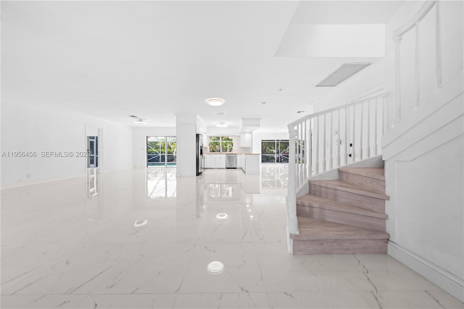 405 Bontona Avenue — photo 8