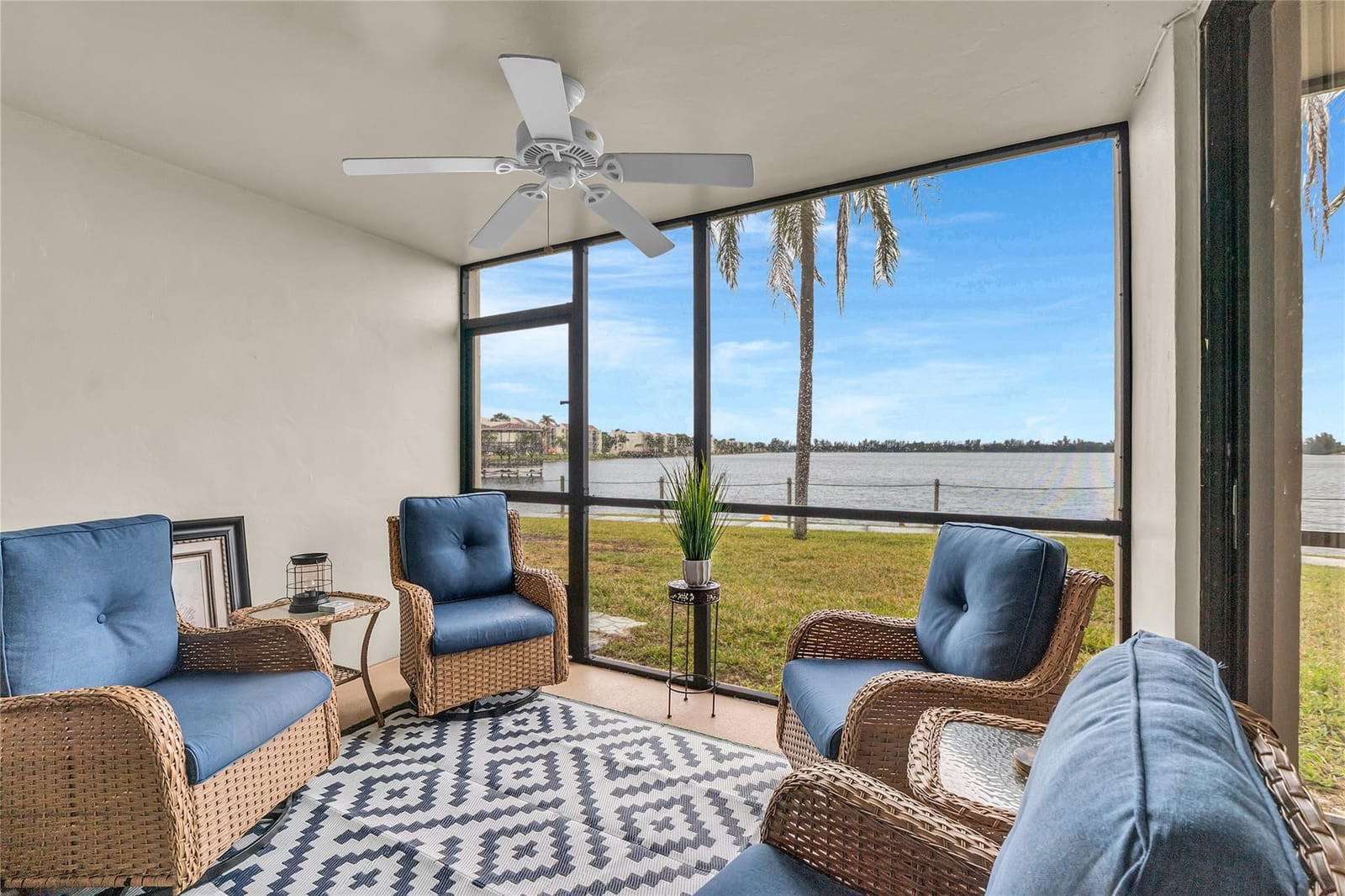 112 Lake Emerald Drive 104 — photo 11
