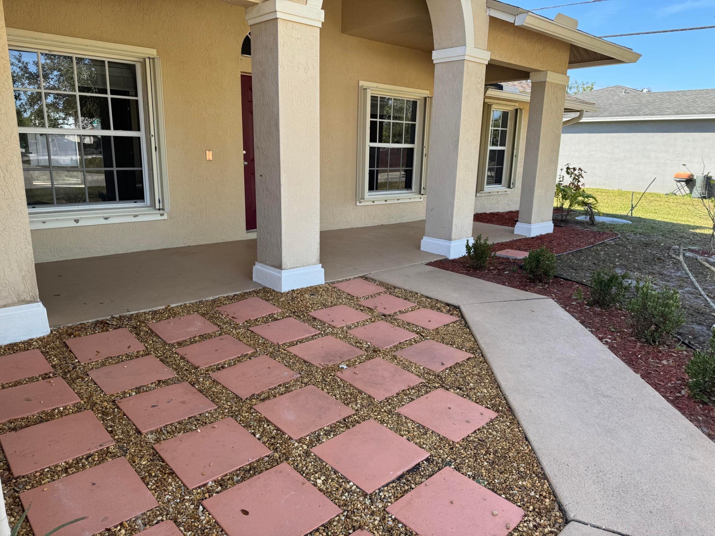 1538 SW Calmar Avenue, Port St. Lucie, FL 34953, Port St Lucie