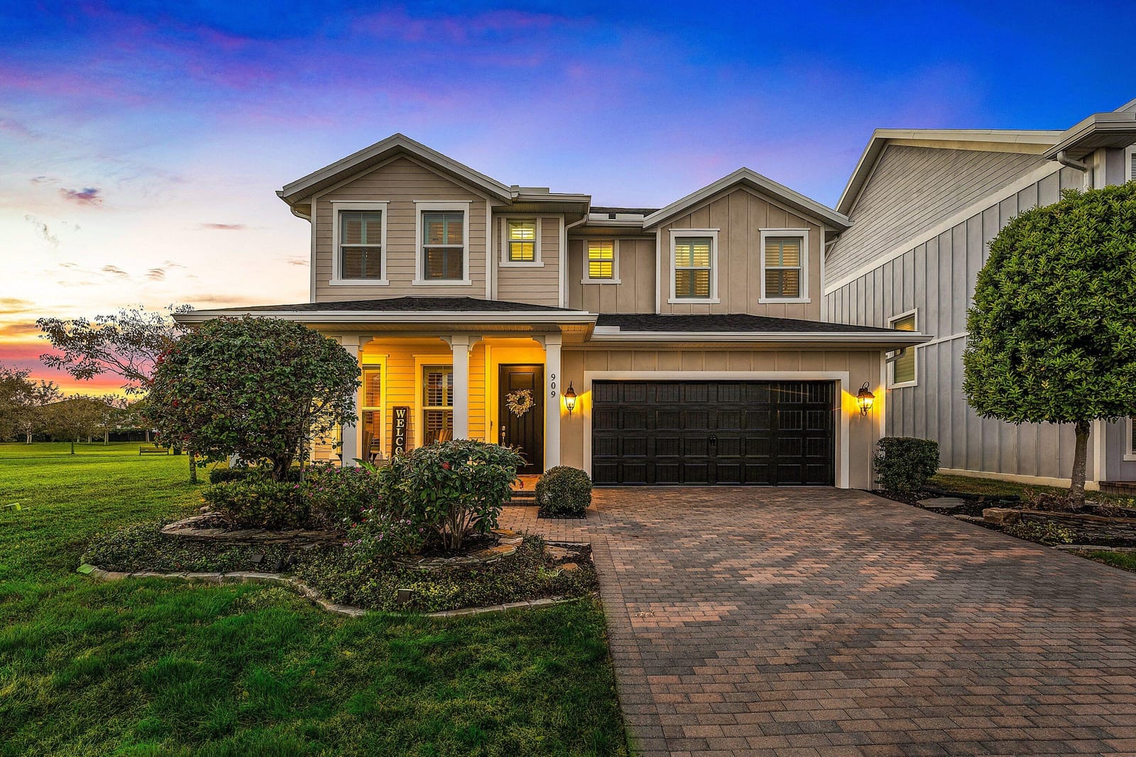 909 Deer Haven Drive, Loxahatchee, FL 33470