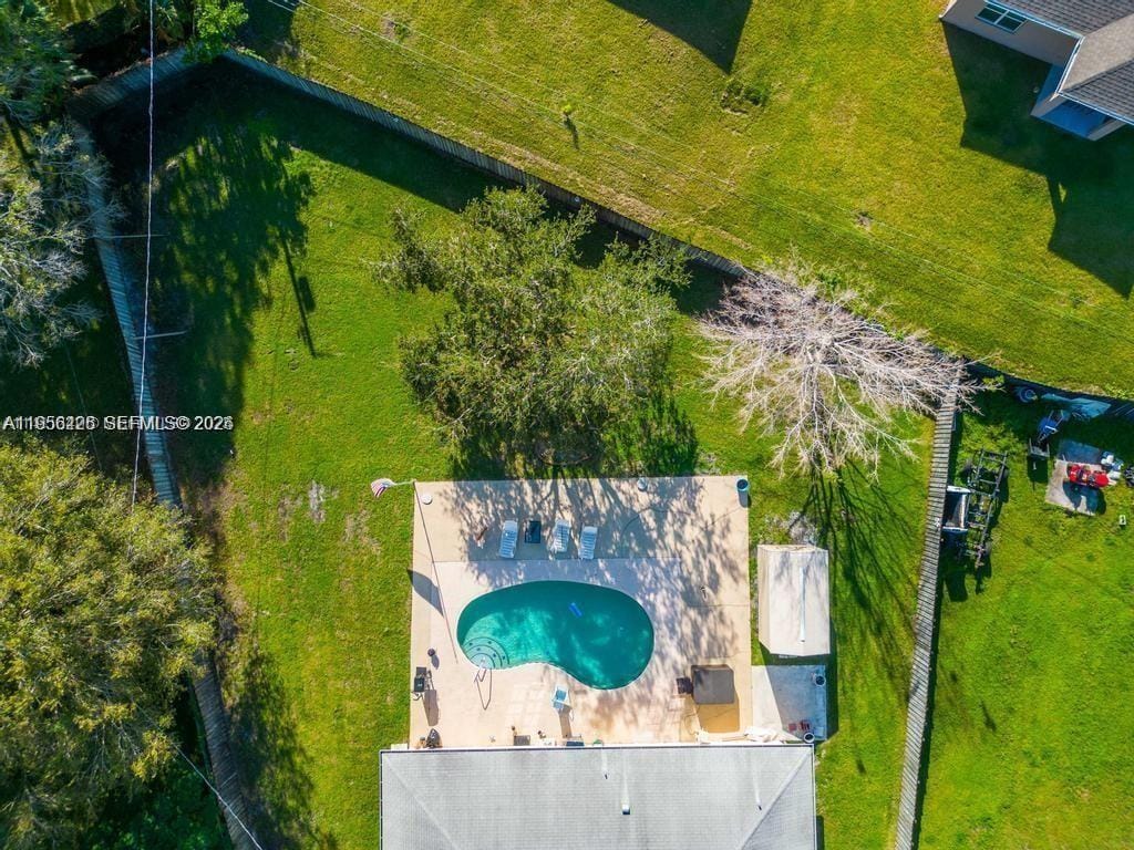 714 NE Lanfair Street — photo 4