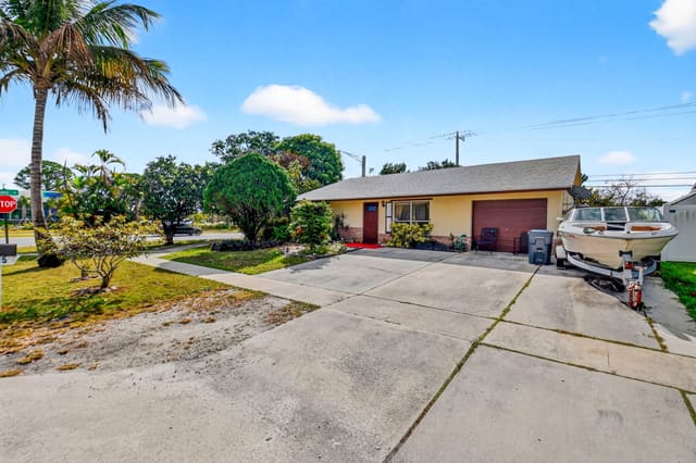 4875 Poseidon Place, sold in Concept Homes of Lantana, Lake Worth, FL