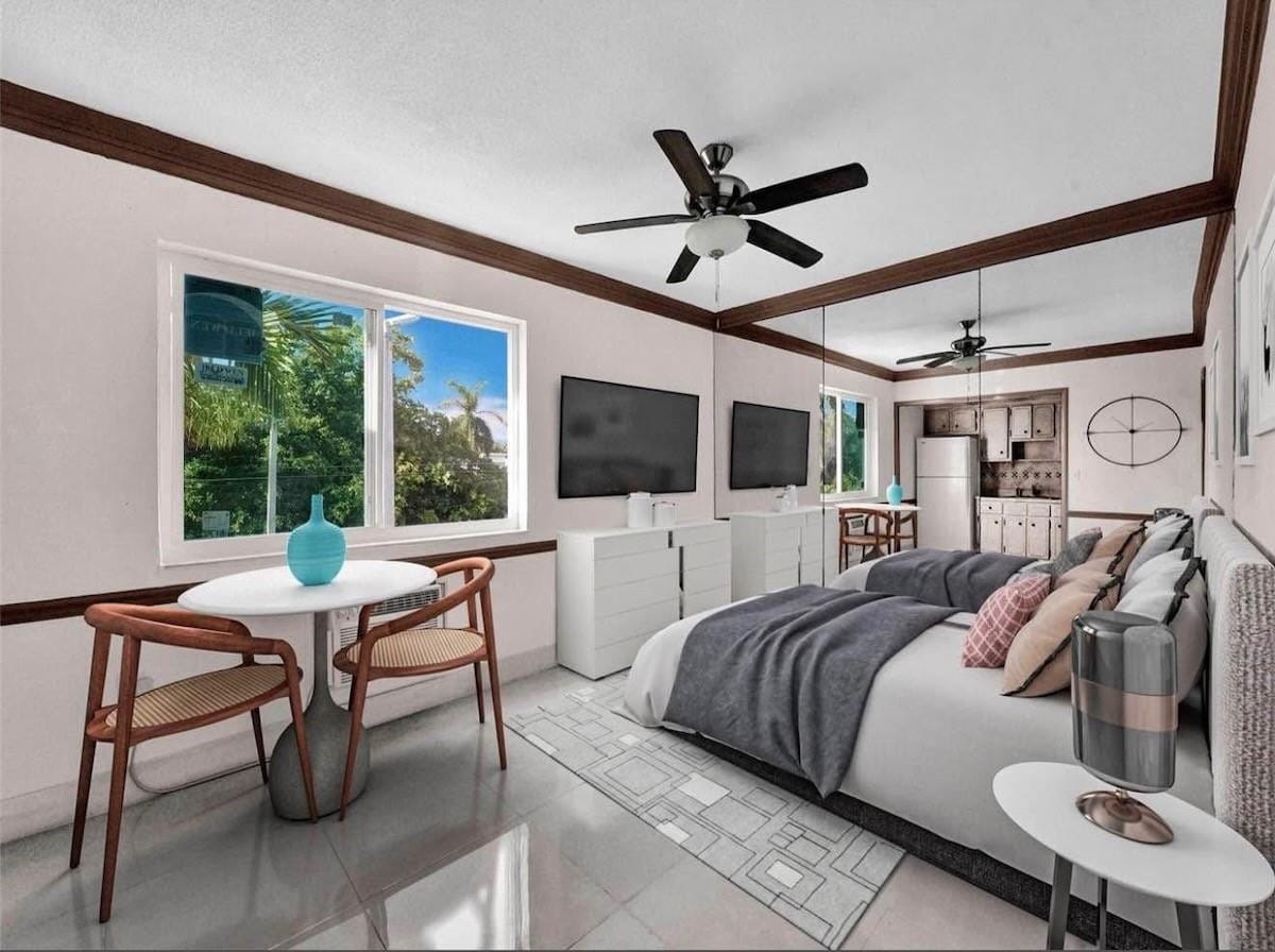 2430 NE 135th Street 300, North Miami, FL 33181