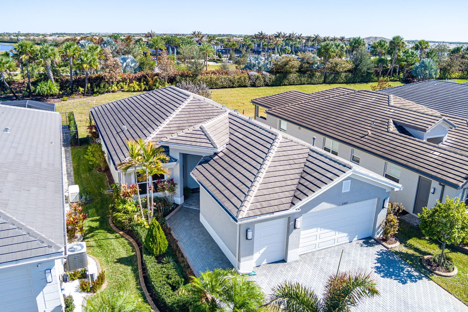 11917 SW Seahorse Springs Terrace — photo 5