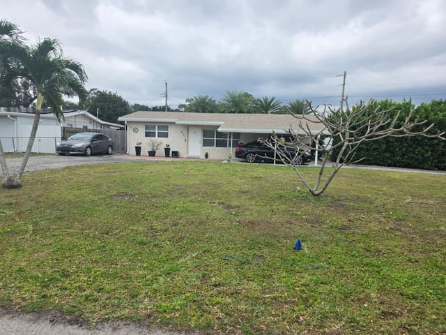 401 Jeannine Drive, sold in Ranch House Estates, West Palm Beach, FL