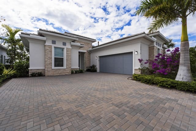 10036 Seagrass Way, sold in Regency At Avenir, Palm Beach Gardens, FL
