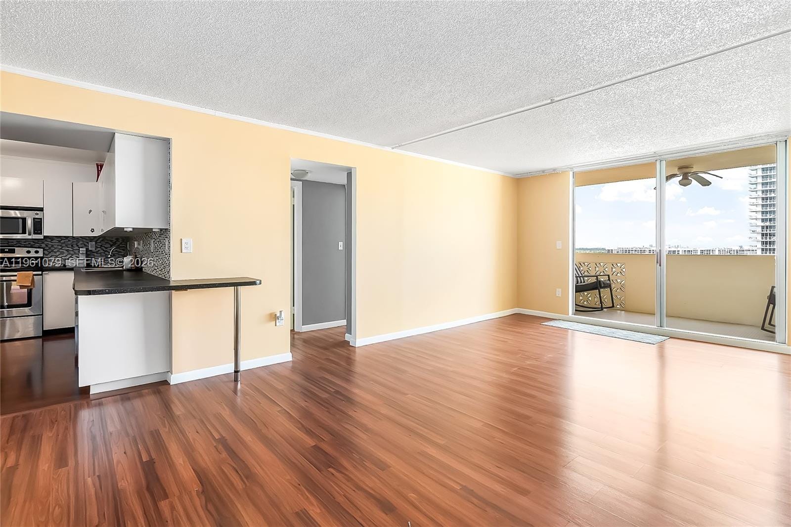 1833 S Ocean Drive 1407, Hallandale Beach, FL 33009 photo 2