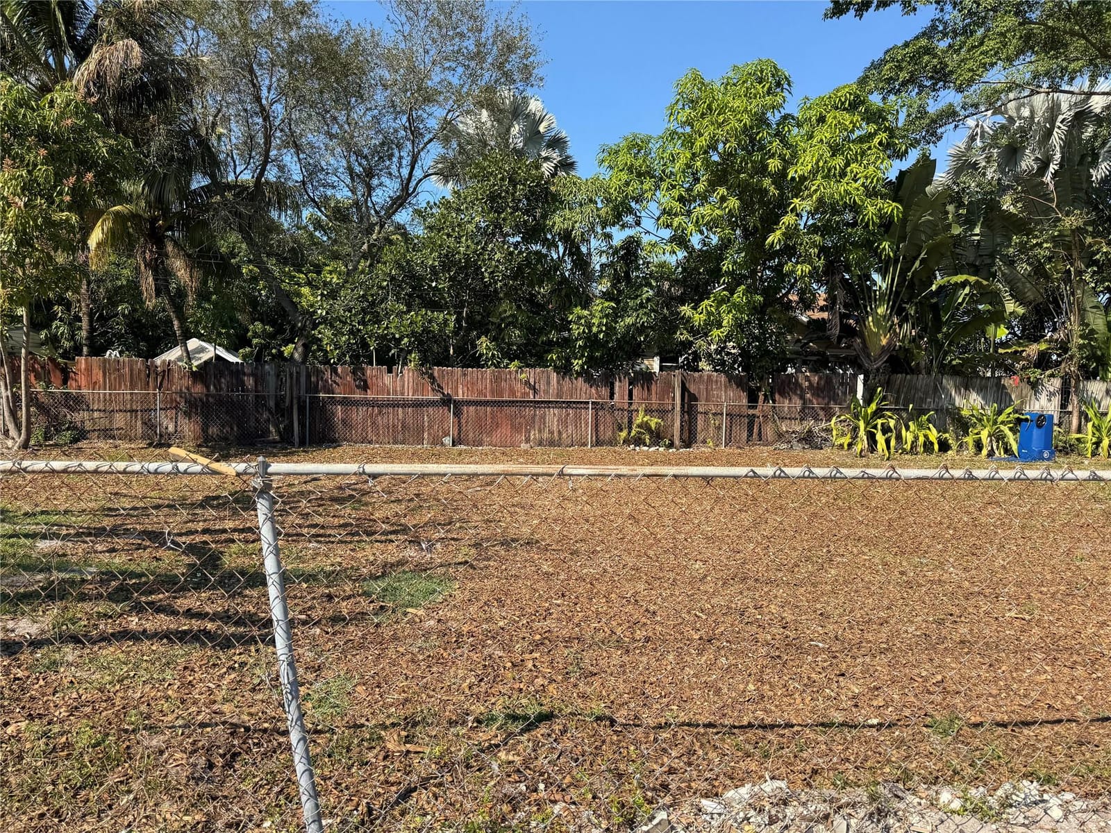 1201 NE 3rd Avenue — photo 3