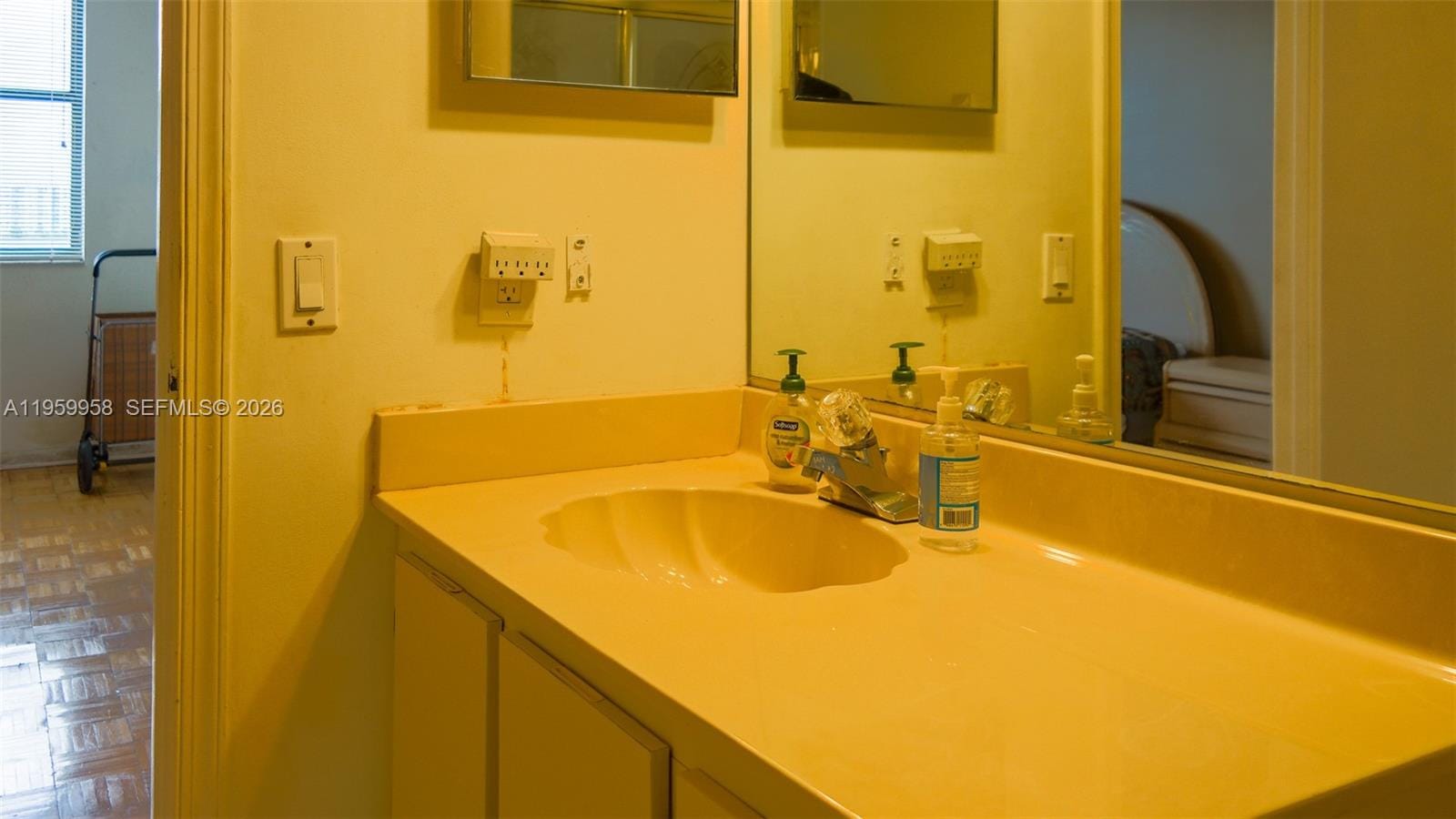 116 Lake Emerald Drive 408, Oakland Park, FL 33309 photo 21