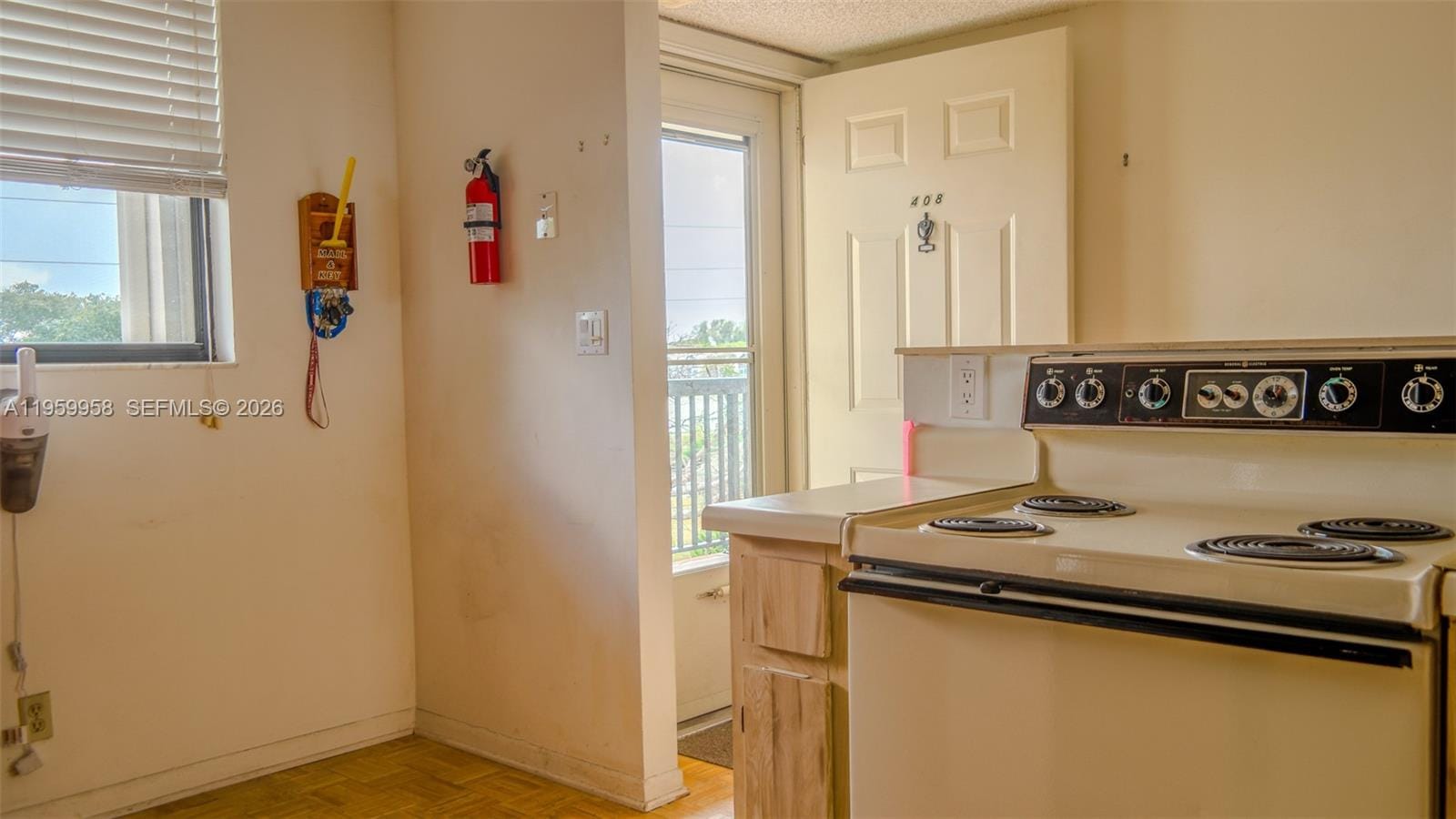 116 Lake Emerald Drive 408, Oakland Park, FL 33309 photo 9