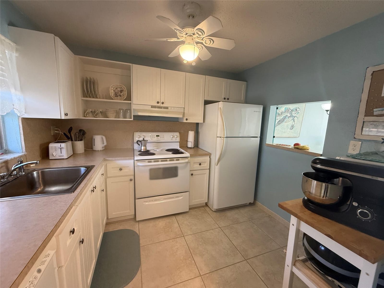 2761 N PINE ISLAND Road 204 — photo 7