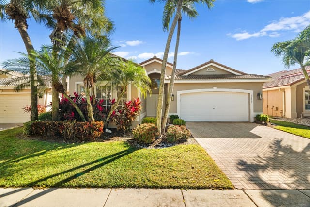 11637 Castellon Court, Boynton Beach, FL 33437