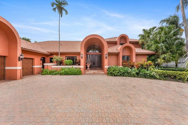 7276 Sidonia Court, sold in Encantada, Boca Raton, FL