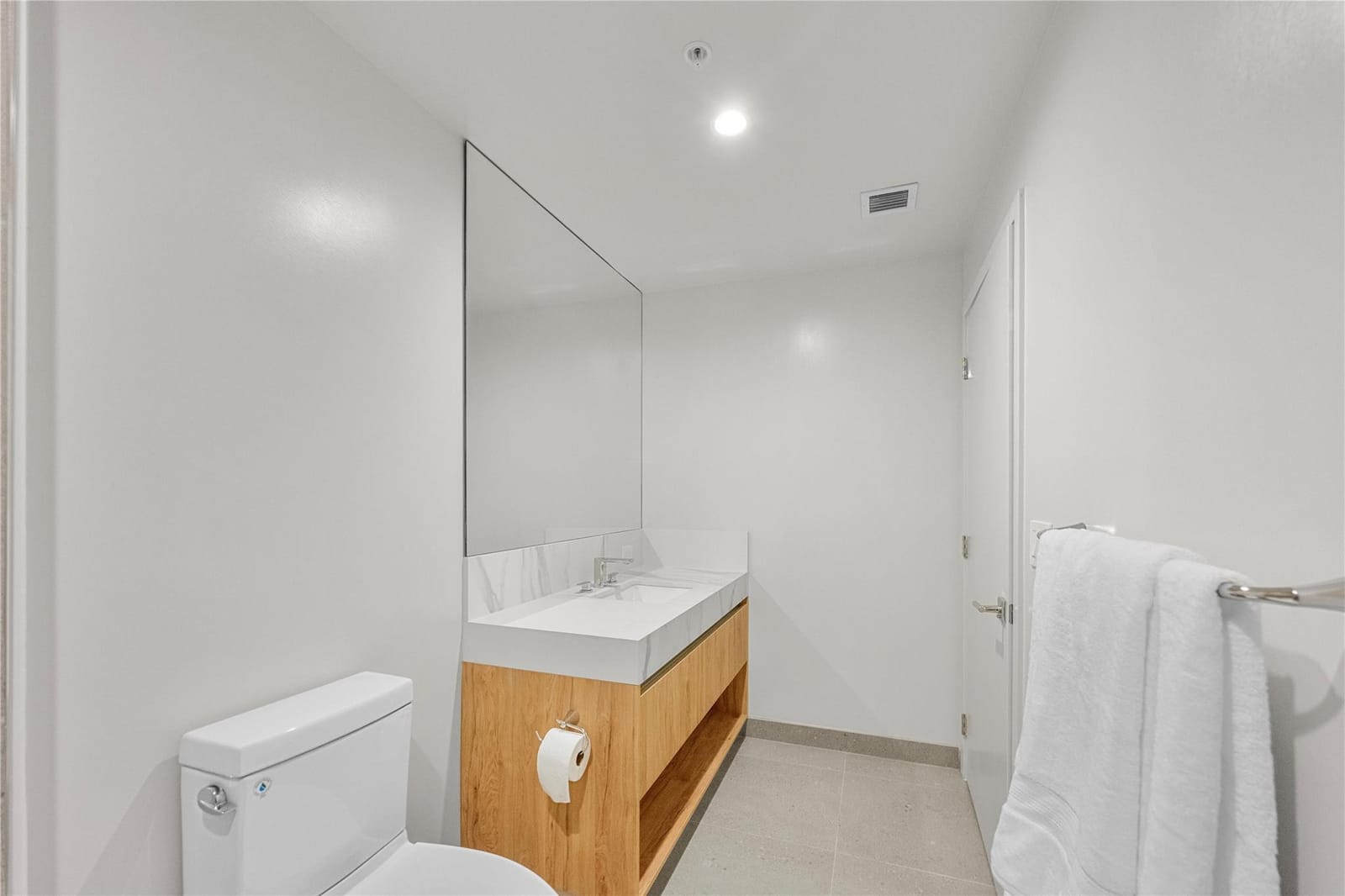 11 NE 6th Street 907, Miami, FL 33132 photo 21