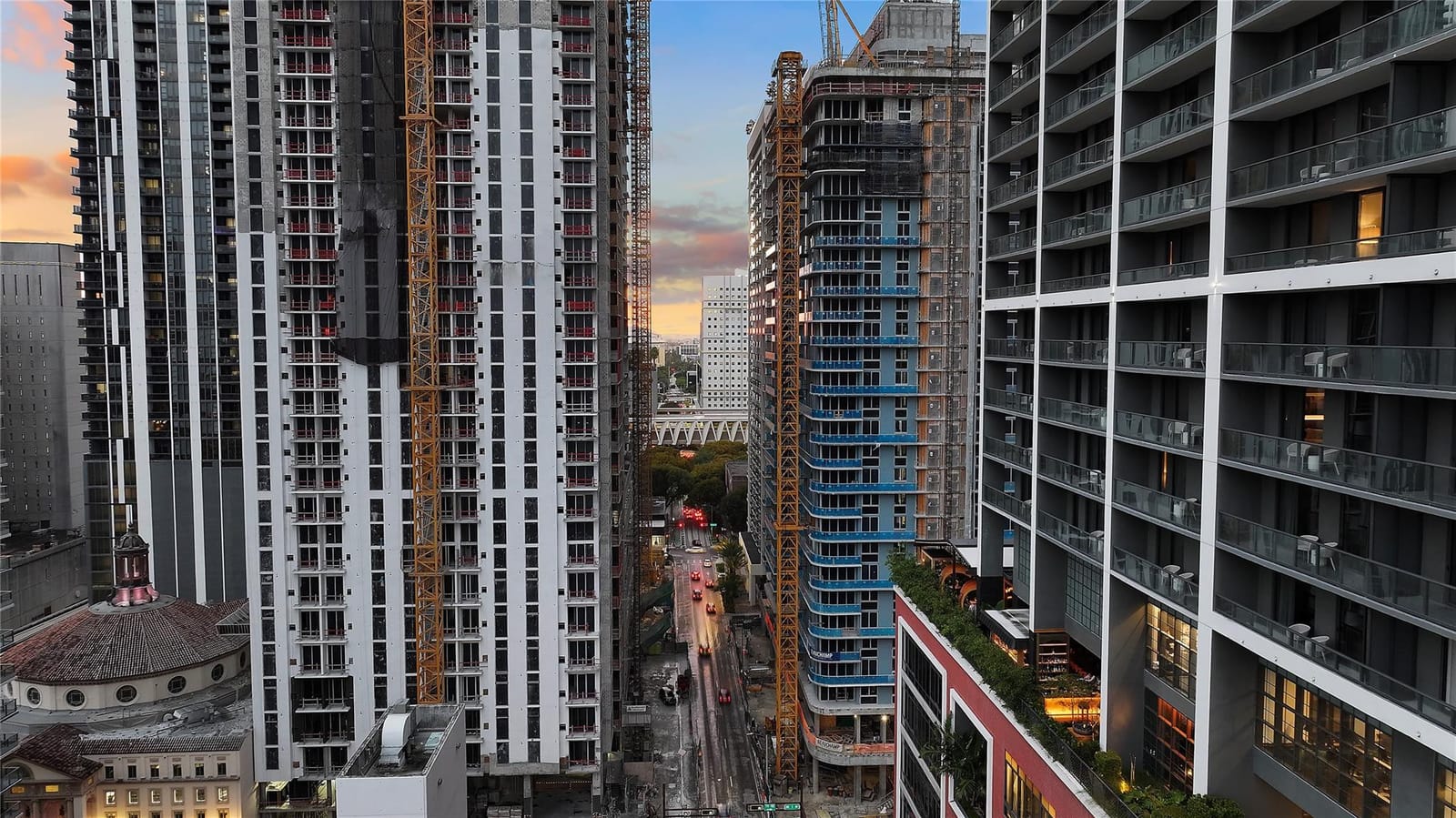 11 NE 6th Street 907, Miami, FL 33132 photo 26