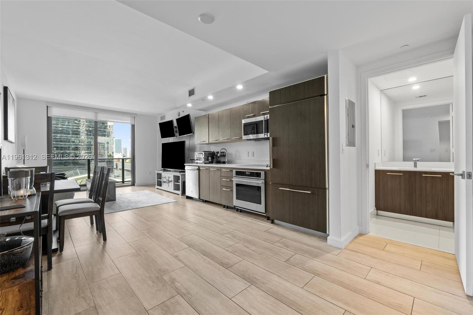 45 SW 9th Street 1109, Miami, FL 33130, Miami