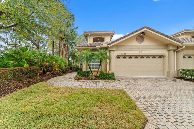 7066 Torrey Pines Circle, Port St. Lucie, FL 34986