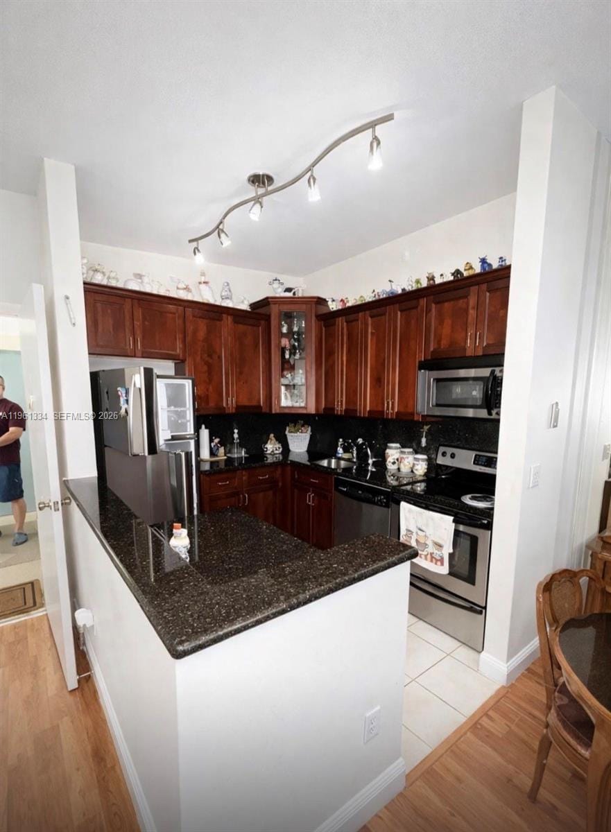 7707 Ashmont Circle 214 — photo 1
