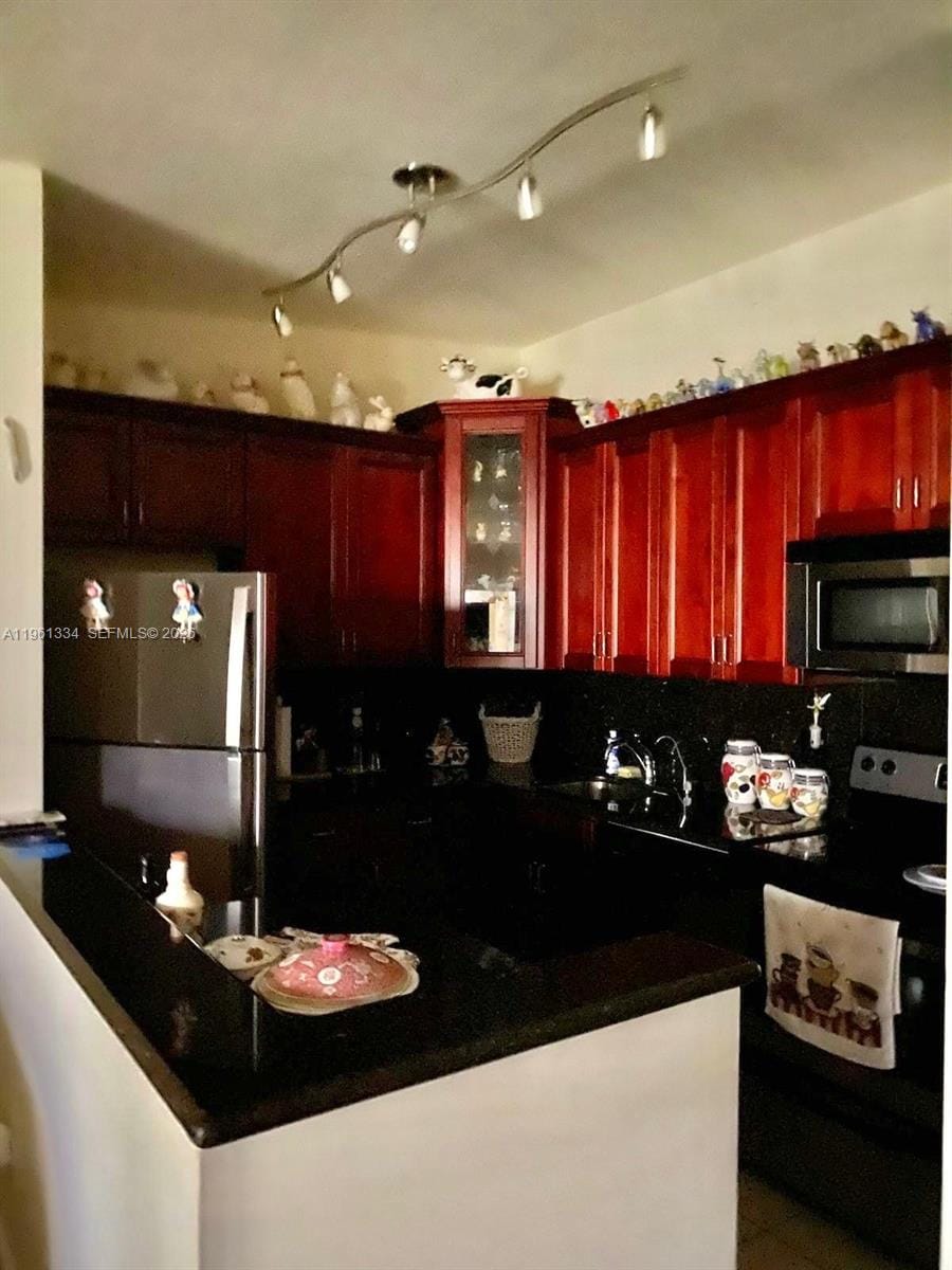 7707 Ashmont Circle 214 — photo 10