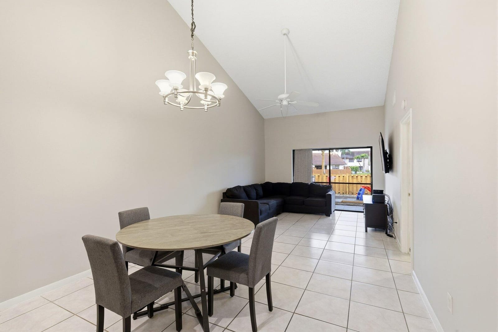 1060 Parkside Green Drive D — photo 6