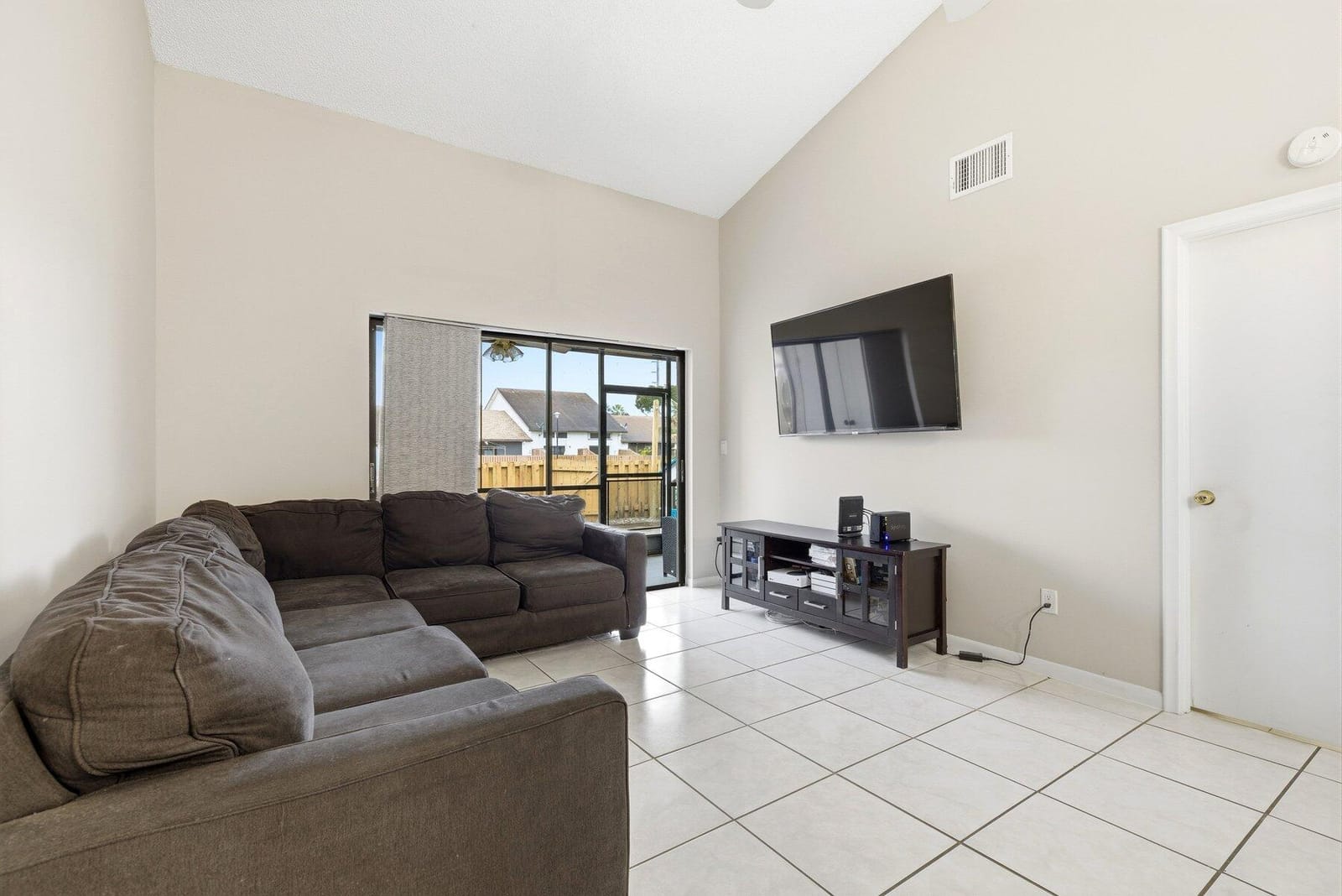 1060 Parkside Green Drive D — photo 7