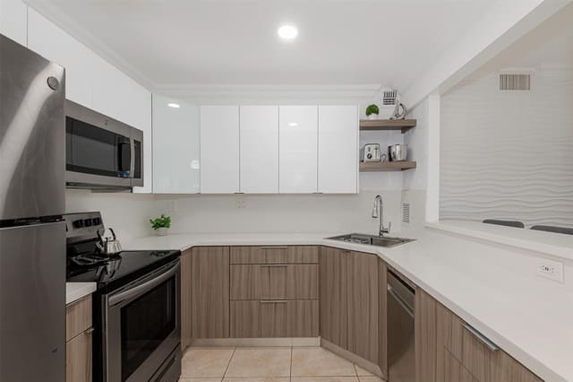 3140 S Ocean Drive 509, Hallandale Beach, FL 33009