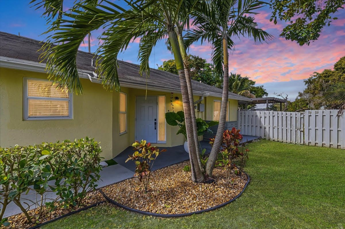 901 SW 111th Way, Davie, FL 33324 photo 3