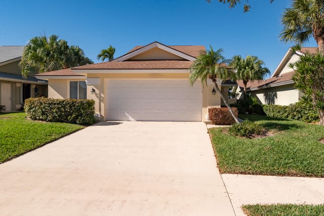 216 Ridge Road, Jupiter, FL 33477