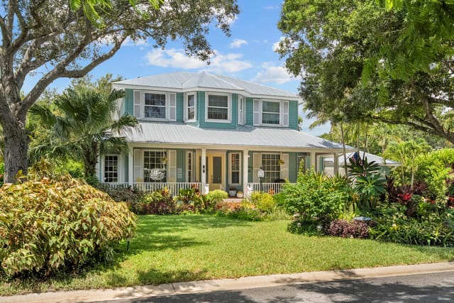 4 Lantana Lane, Sewalls Point, FL 34996