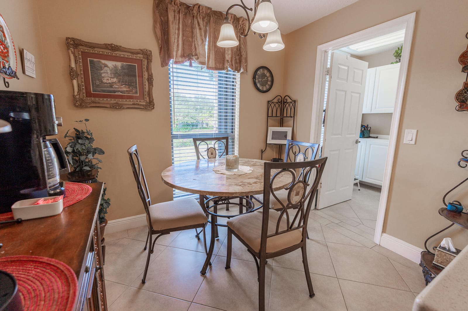 5390 Woodland Lakes Drive 201 — photo 8