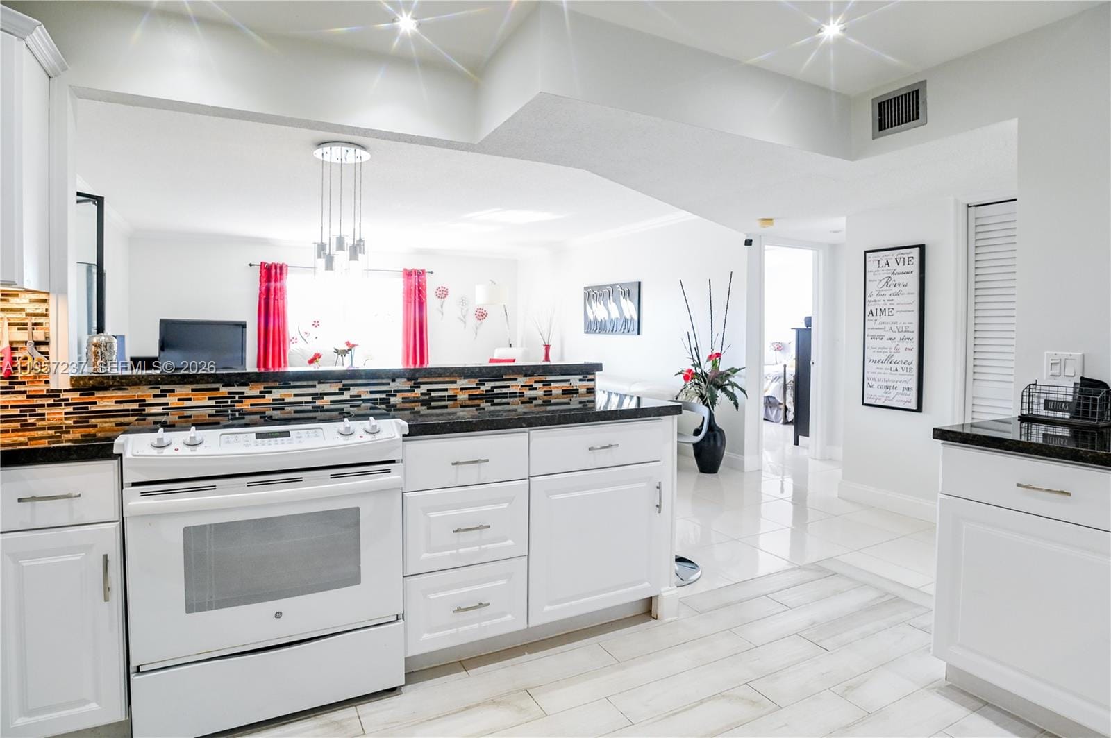 4751 NW 21st Street 401, Lauderhill, FL 33313 photo 8
