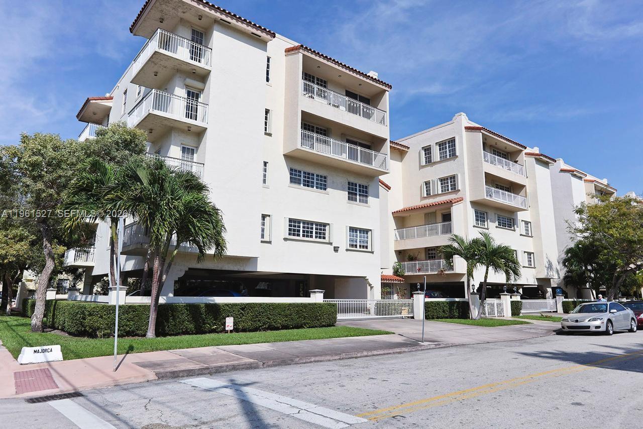 49 Majorca Avenue 303, Coral Gables, FL 33134, Coral Gables