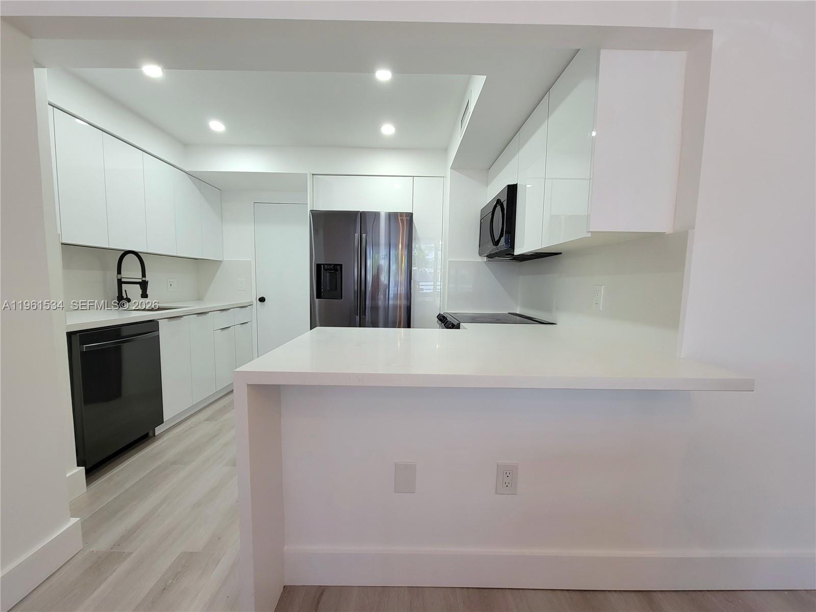3505 S Ocean Drive 218 — photo 12