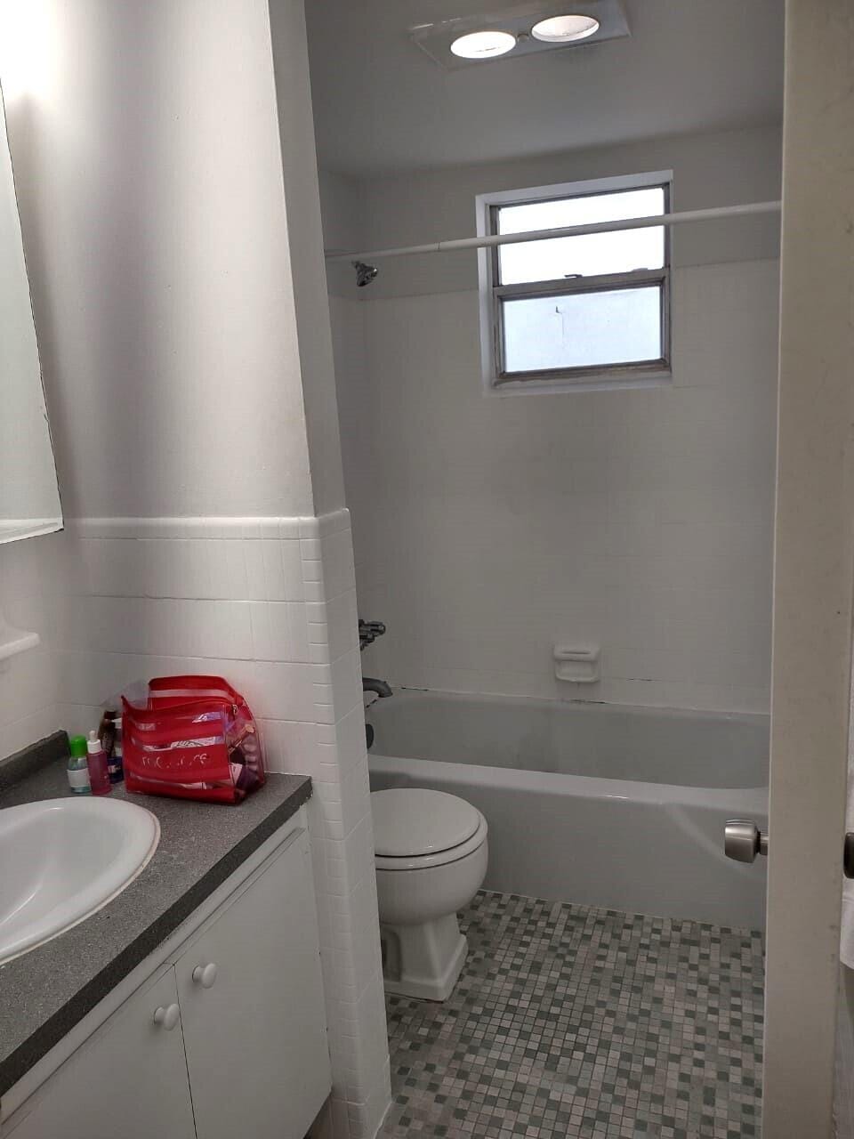 1100 NE 1st Court 305 — photo 5