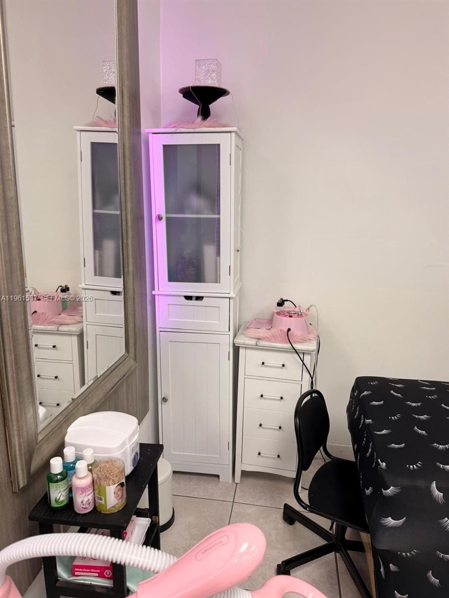 Confidential, Hallandale Beach, FL 33020 photo 20
