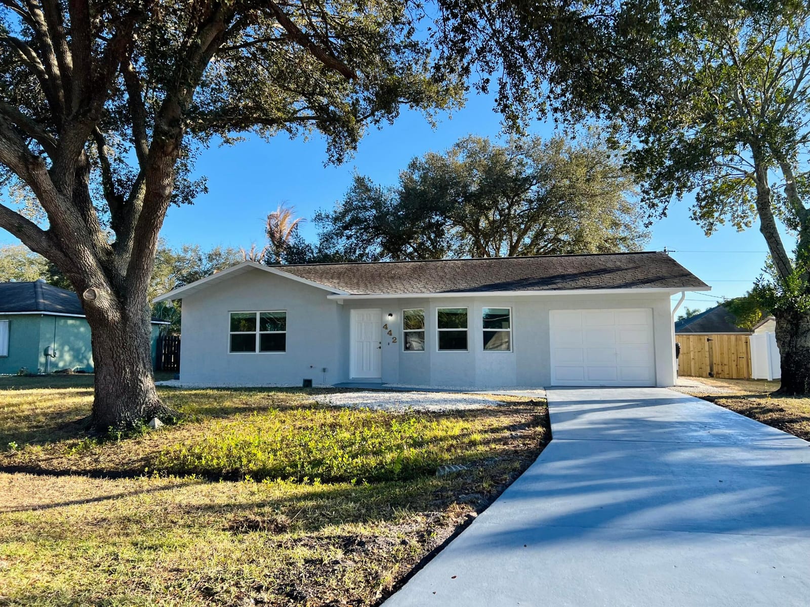 442 SW Lucero Drive — photo 3
